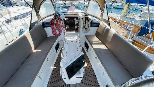 2013 JEANNEAU SUN ODYSSEY 409