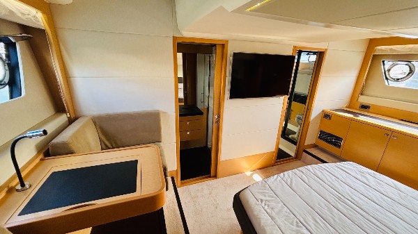 2013 PRESTIGE 500 FLY