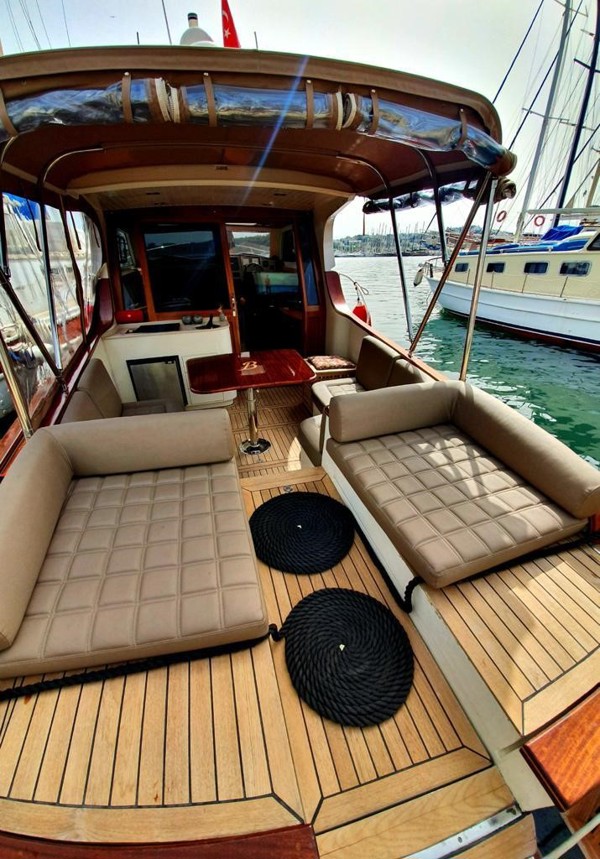 2009 CUSTOM LOBSTER 45