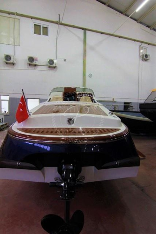 2017 ROYAL CRAFT 27