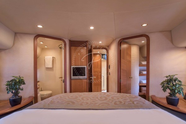 2005 AZIMUT 62