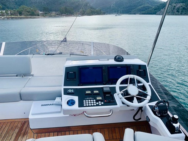 2020 SUNSEEKER MANHATTAN 52
