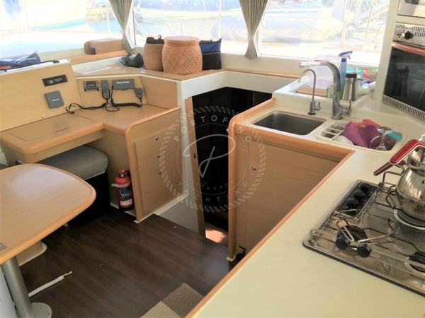 2011 LAGOON 400
