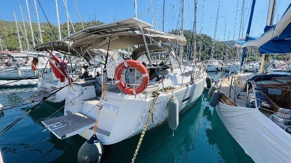 2013 JEANNEAU SUN ODYSSEY 409