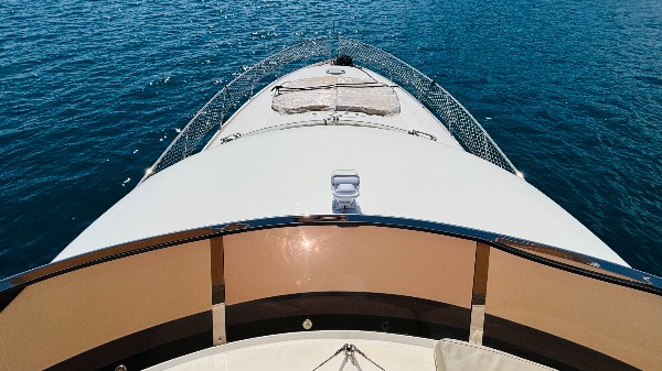 2001 SUNSEEKER MANHATTAN 64