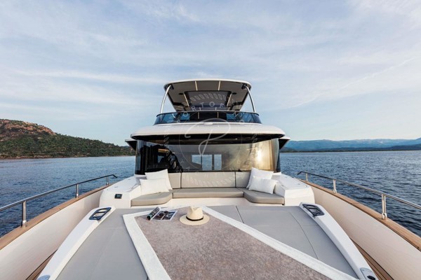 2018 ABSOLUTE NAVETTA 58
