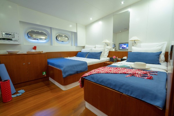 2010/2020 MOTOR SAILER 44 M 