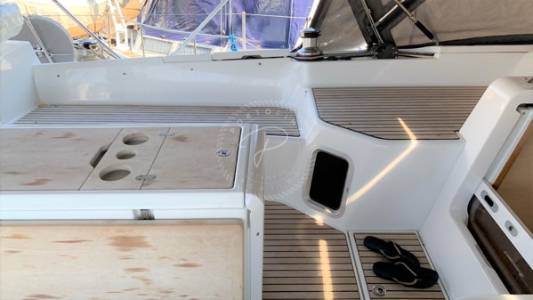 2018 JEANNEAU 51