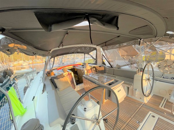 2017 BENETEAU OCEANIS 41.1
