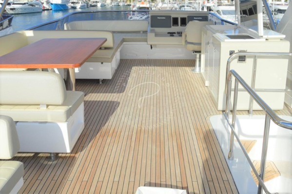 2017 AZIMUT 72