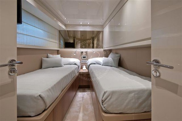 2012 SANLORENZO SL82