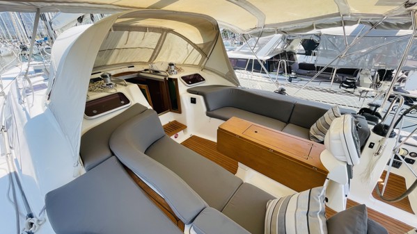 2008 BAVARIA VISION 50