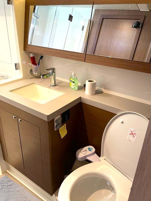 2021 BENETEAU OCEANIS 51.1