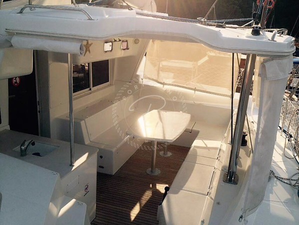 2010 LAGOON 440