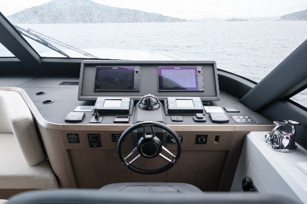 2025 DEEP YACHT 83 FLY