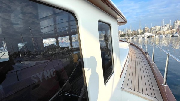 2009 TAKA YACHTS LOBSTER 18M