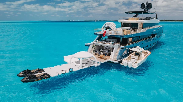 2022 MOTOR YACHT 37M