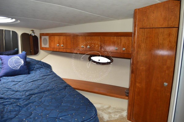 2005 CRUISERS YACHTS 400
