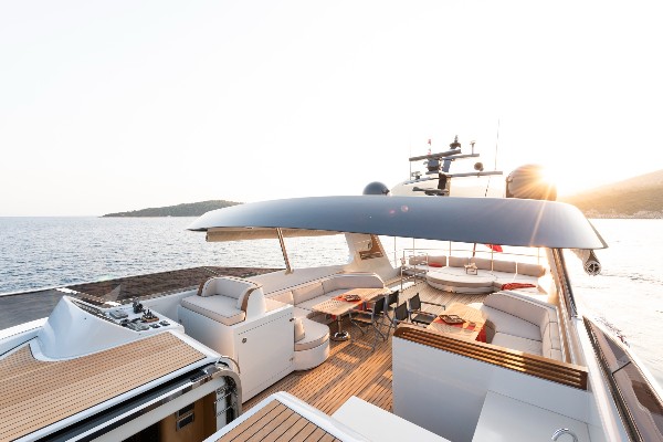 2009/2022 MOTOR YACHT 35M 