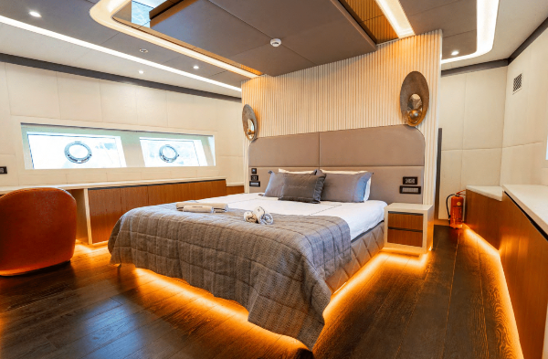 2023 MOTOR SAILOR 47 M