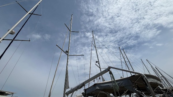 2014 BENETEAU OCEANIS 48