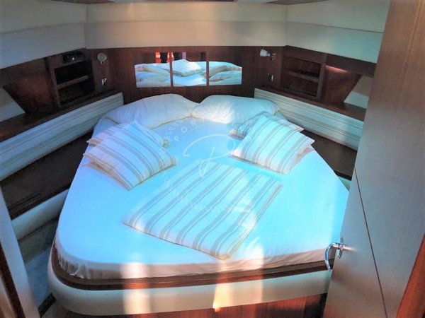 2011 VIKING MARIN 405 FLY