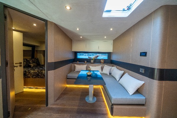 2025 MOTOR YACHT 18.5 M