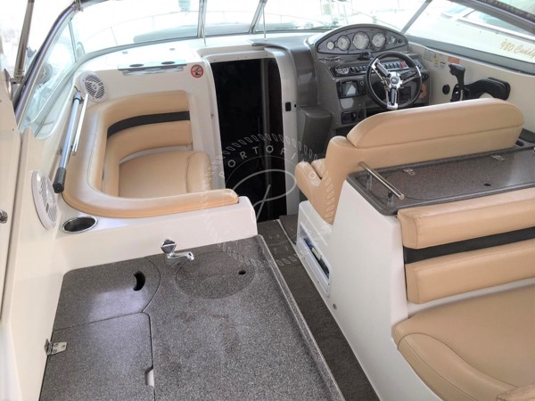 2011 RINKER 280 EC