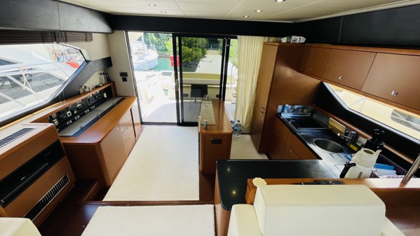 2011 PRESTIGE 60 FLY