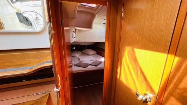 2011 BENETEAU OCEANIS 50