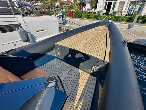 2018 RIBCO VENOM 44 
