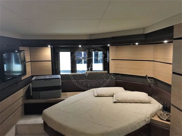 2010 AZIMUT 53 FLY