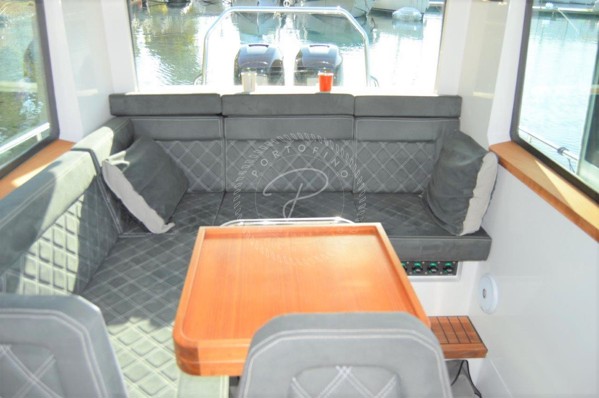 2018 AXOPAR 37 CABIN