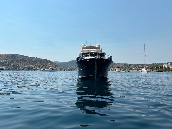 2011 BENETEAU SWIFT TRAWLER 52