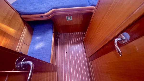 2008 BAVARIA 38 CRUISER