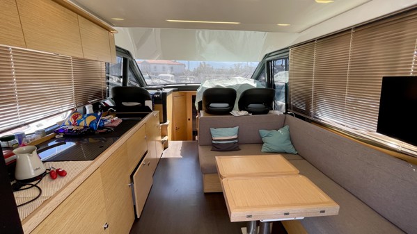 2018 BAVARIA R40
