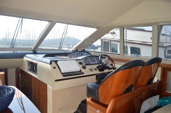 2008 PRINCESS 54