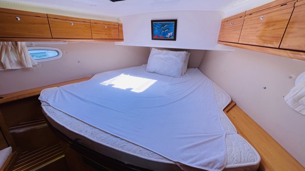 2008 BAVARIA VISION 50