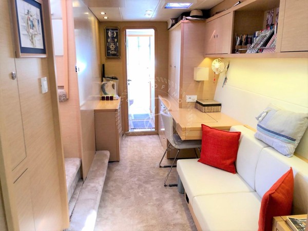 2011 LAGOON 450