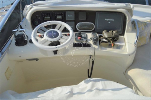 2010 AZIMUT 55 FLY