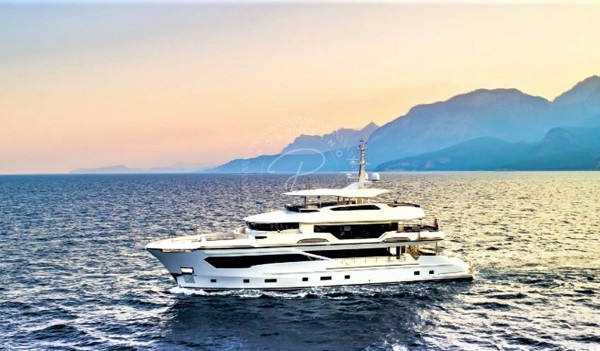 2019 AVA YACHTS 110