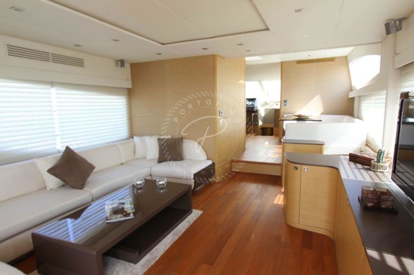 2010 NUMARINE 78 FLY
