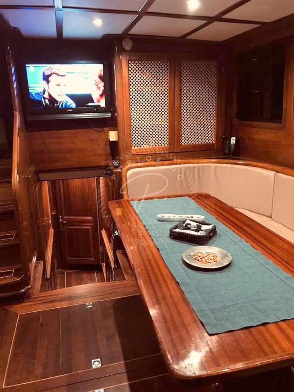 1994 CUSTOM KETCH 24M