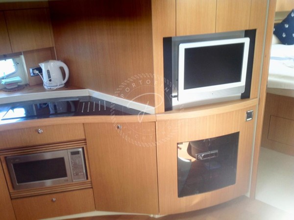 2008 FAIRLINE TARGA 47