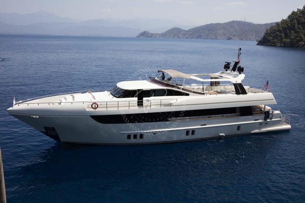 2014 HG YACHT 32M