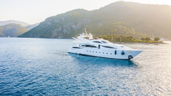2006/2019 SUN YACHTS 32M