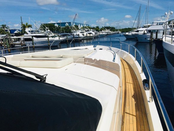 2009 PRINCESS V85-S