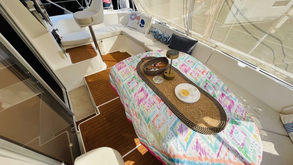 2005 FOUNTAINE PAJOT ATHENA 38
