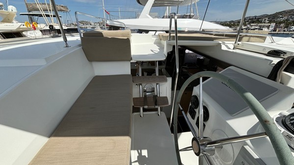 2016 FOUNTAINE PAJOT HELIA 44