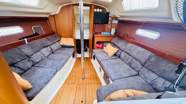 1998 HUNTER 310